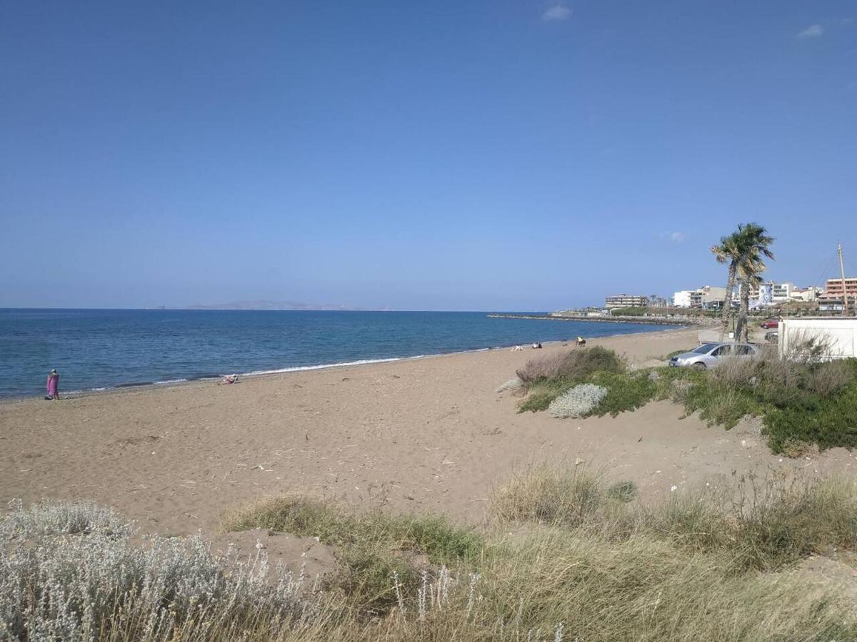 Studio On The Closest Beach To The City! Amoudara  Exterior photo